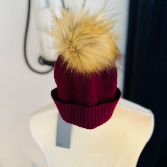 Nordstrom Faux Fur Cashmere Pompom Beanie, Burgundy, 100% Cashmere, NWT - Picture 7 of 12